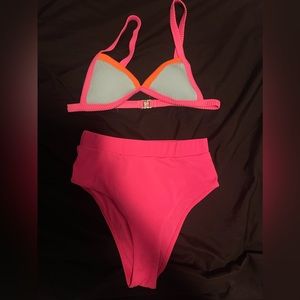 women’s bathing suit size small